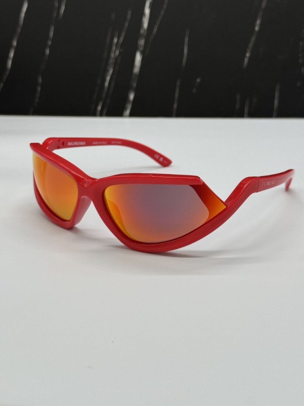 NEW BALENCIAGA BB0289S 005 RED GEOMETRIC UNISEX SUNGLASSES BALENCIAGA EYEWEAR - Picture 2 of 10